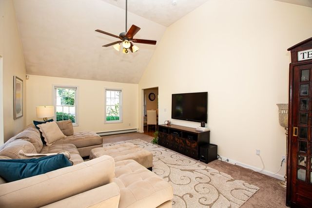 41 Christopher Dr, Attleboro, MA 02703