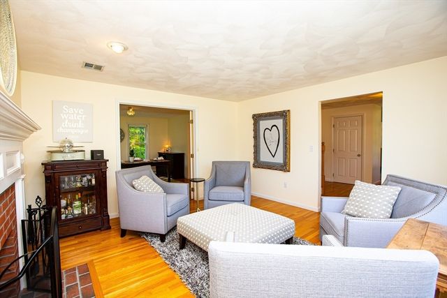 41 Christopher Dr, Attleboro, MA 02703