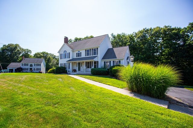 41 Christopher Dr, Attleboro, MA 02703