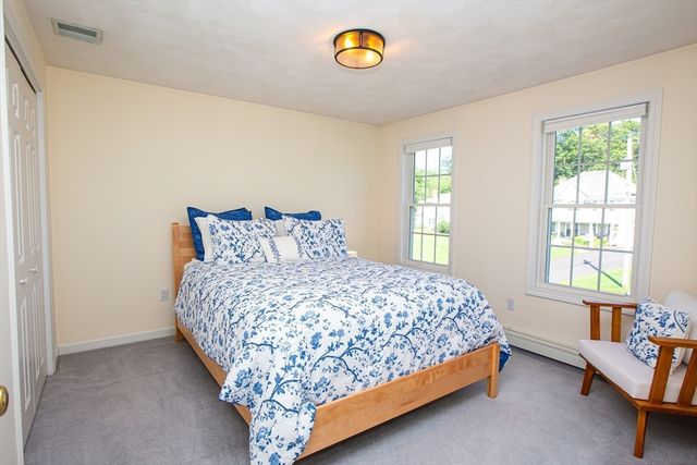 41 Christopher Dr, Attleboro, MA 02703