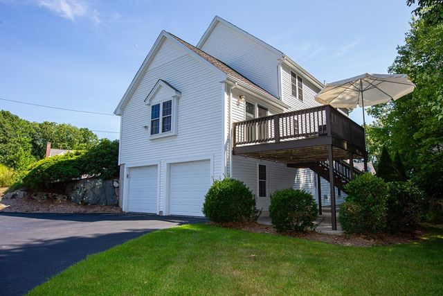 41 Christopher Dr, Attleboro, MA 02703