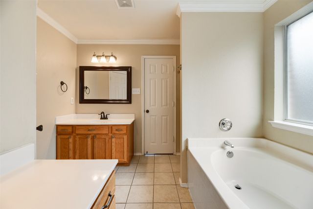 1913 Wahoo Drive, Mansfield, TX 76063