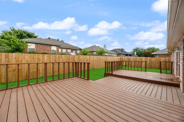 1913 Wahoo Drive, Mansfield, TX 76063