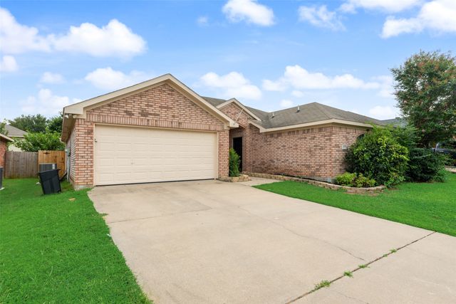 1913 Wahoo Drive, Mansfield, TX 76063