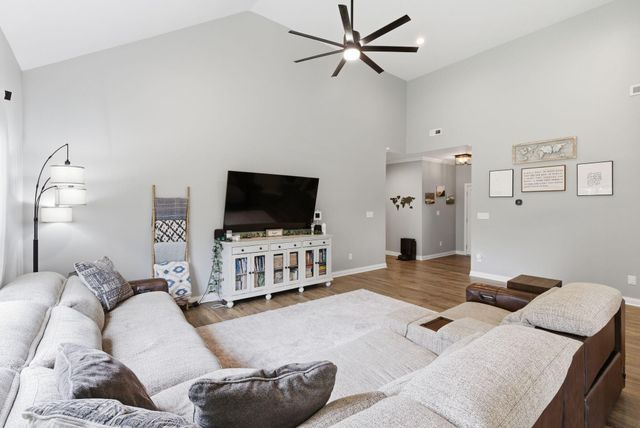 321 Patmore Lane, Nicholasville, KY 40356