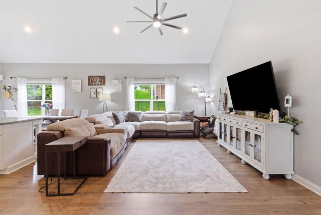 321 Patmore Lane, Nicholasville, KY 40356