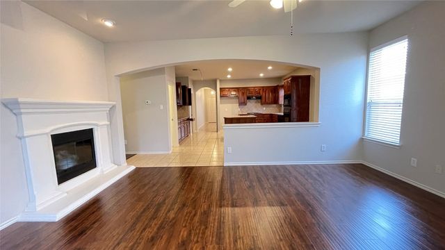 7811 Corona Court, Arlington, TX 76002