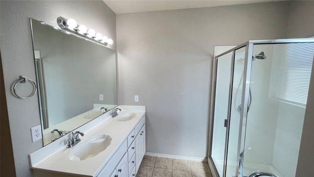 7811 Corona Court, Arlington, TX 76002