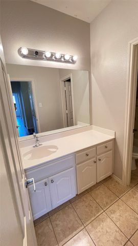 7811 Corona Court, Arlington, TX 76002
