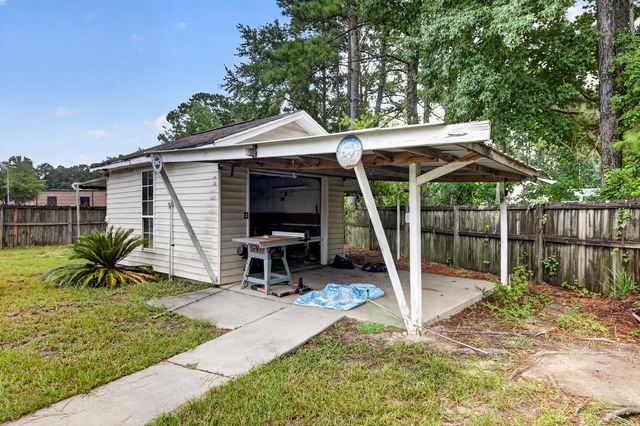 433 Courtland Drive, Summerville, SC 29486