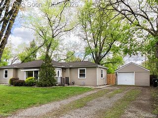 21514 Wheeler Street, Farmington Hills, MI 48336