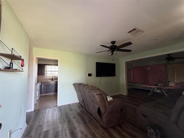 1036 I-10 Mobile Village Road, Lake Charles, LA 70615