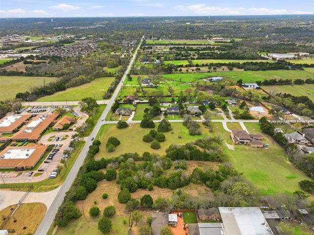 2013 Old Hickory Trail, Desoto, TX 75115