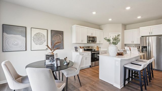 2513 SE Ambrose Drive, West Des Moines, IA 50265