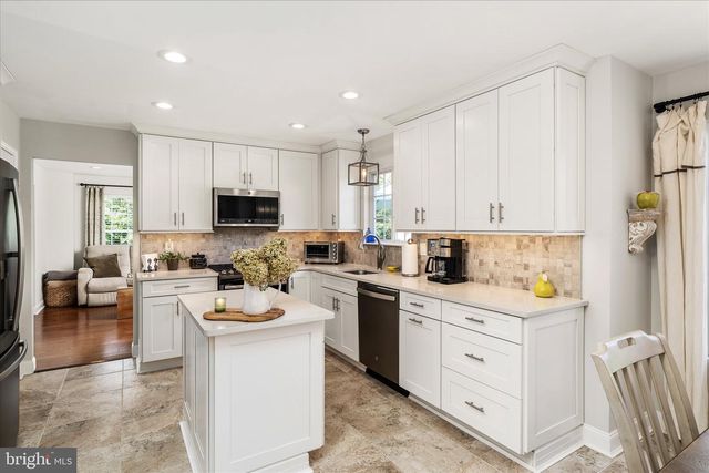 5 WYTHE RD, New Egypt, NJ 08533