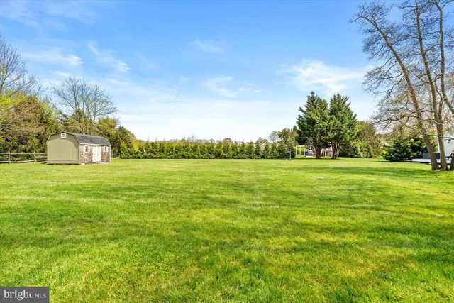 5 WYTHE RD, New Egypt, NJ 08533