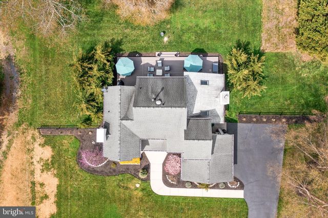 5 WYTHE RD, New Egypt, NJ 08533