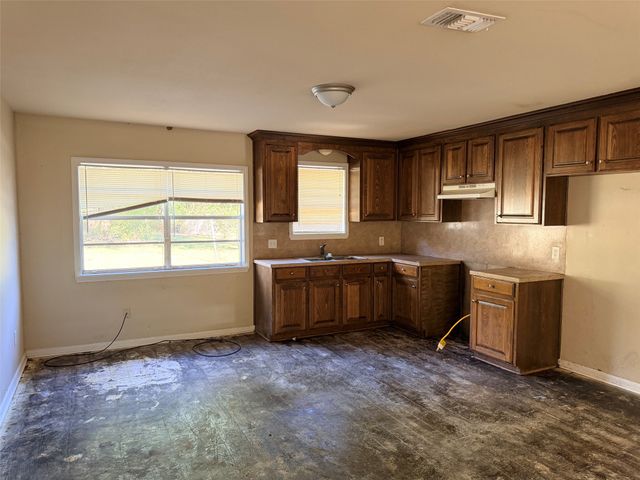 2055 Linear Street, Shreveport, LA 71107