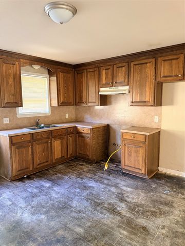 2055 Linear Street, Shreveport, LA 71107