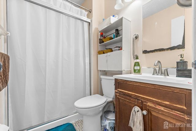 544 Westgate Drive, Edison, NJ 08820