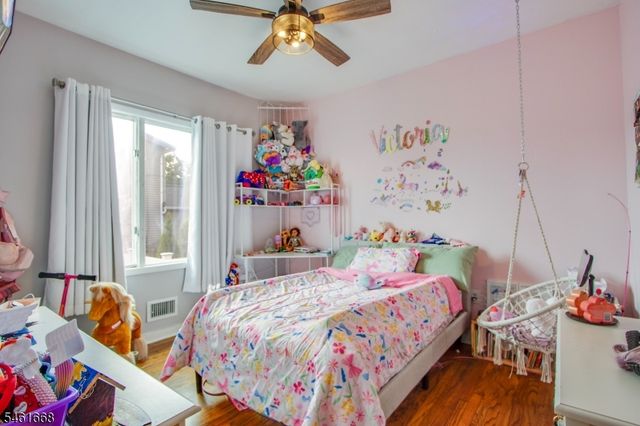 8 Pallant Ave, Linden City, NJ 07036