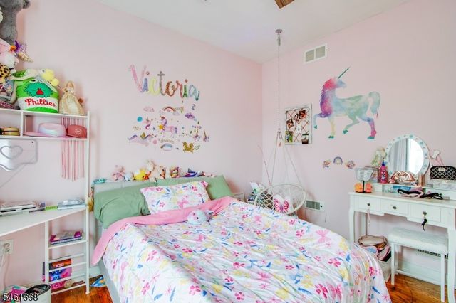 8 Pallant Ave, Linden City, NJ 07036