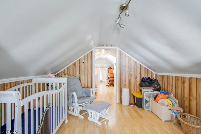 8 Pallant Ave, Linden City, NJ 07036