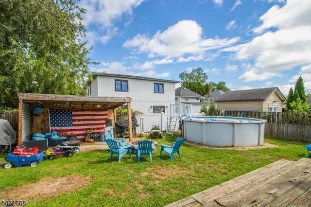 8 Pallant Ave, Linden City, NJ 07036