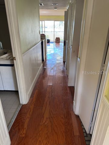 100 Helmsman Way Apt 201, Hilton Head Island, SC 29928