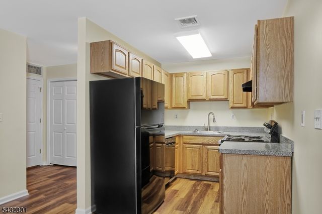 9 Madison Ave 18, Paterson City, NJ 07524