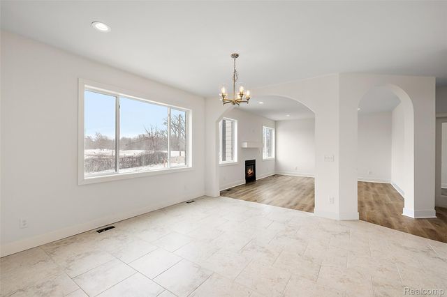 29700 Red Fox Lane, Chesterfield Township, MI 48047