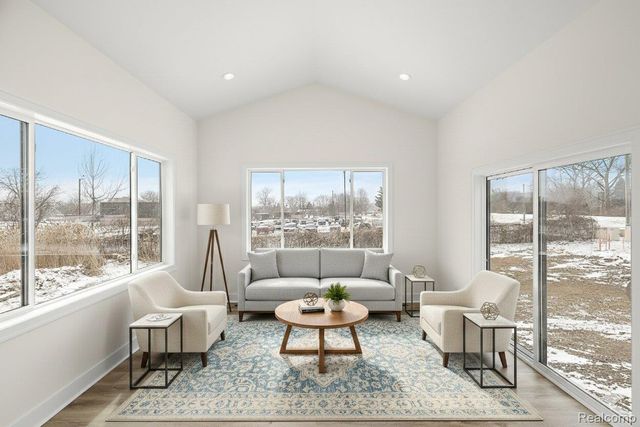 29700 Red Fox Lane, Chesterfield Township, MI 48047