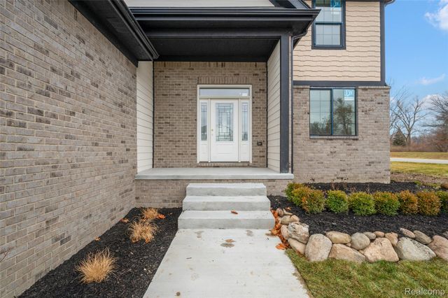 29700 Red Fox Lane, Chesterfield Township, MI 48047