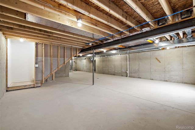 29700 Red Fox Lane, Chesterfield Township, MI 48047