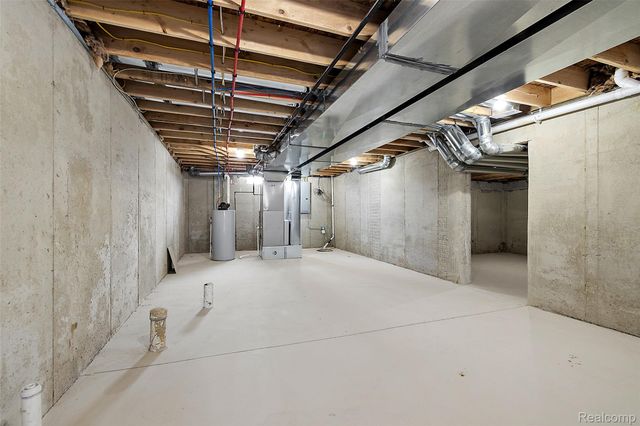 29700 Red Fox Lane, Chesterfield Township, MI 48047