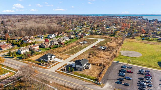 29700 Red Fox Lane, Chesterfield Township, MI 48047