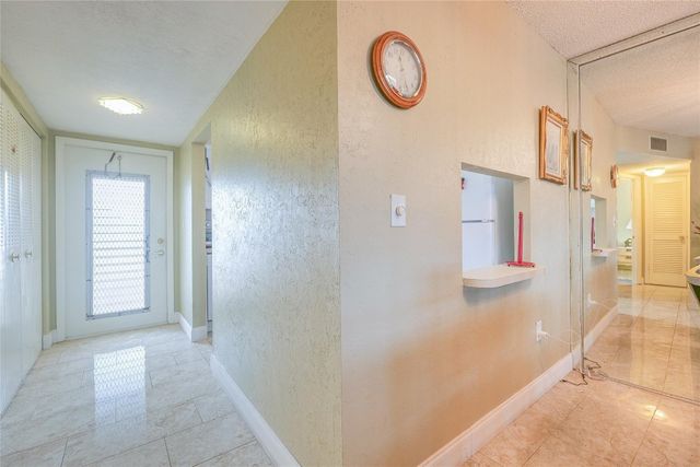 3051 Sunrise Lakes Drive 302, Fort Lauderdale, FL 33322