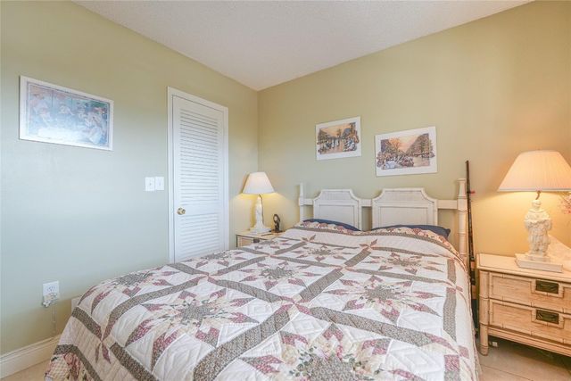 3051 Sunrise Lakes Drive 302, Fort Lauderdale, FL 33322