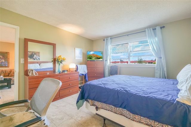 3051 Sunrise Lakes Drive 302, Fort Lauderdale, FL 33322