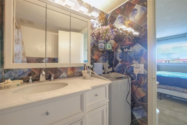 3051 Sunrise Lakes Drive 302, Fort Lauderdale, FL 33322