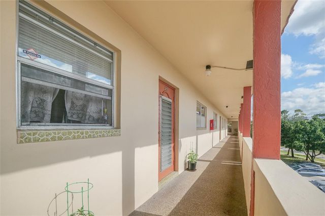 3051 Sunrise Lakes Drive 302, Fort Lauderdale, FL 33322