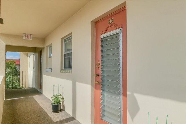 3051 Sunrise Lakes Drive 302, Fort Lauderdale, FL 33322