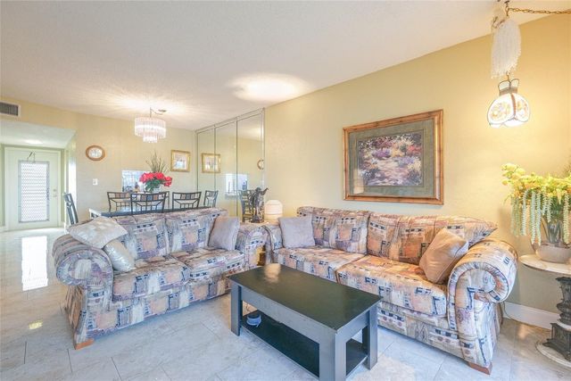 3051 Sunrise Lakes Drive 302, Fort Lauderdale, FL 33322