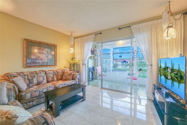 3051 Sunrise Lakes Drive 302, Fort Lauderdale, FL 33322