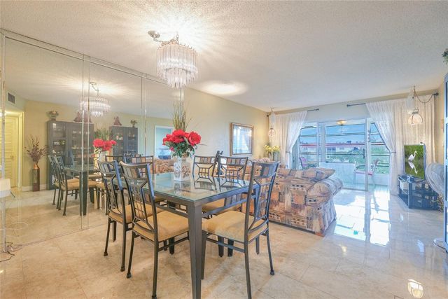 3051 Sunrise Lakes Drive 302, Fort Lauderdale, FL 33322