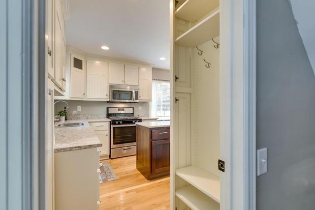 2194 Ridgecliff Road, Columbus, OH 43221