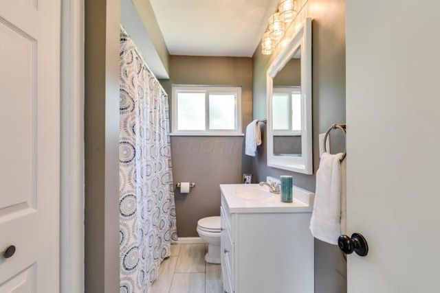 2194 Ridgecliff Road, Columbus, OH 43221