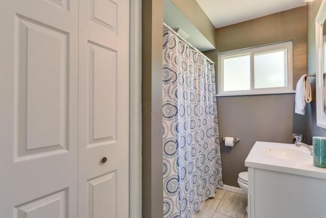 2194 Ridgecliff Road, Columbus, OH 43221