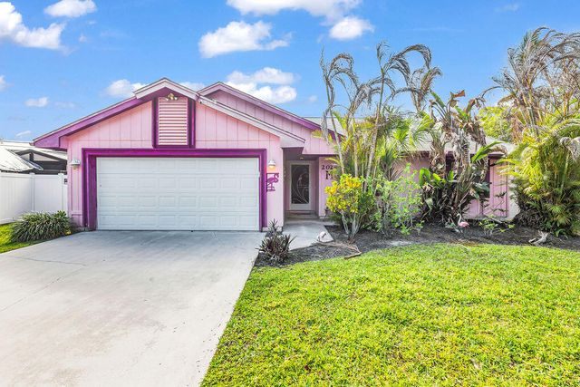 2024 NE 24th Street, Jensen Beach, FL 34957