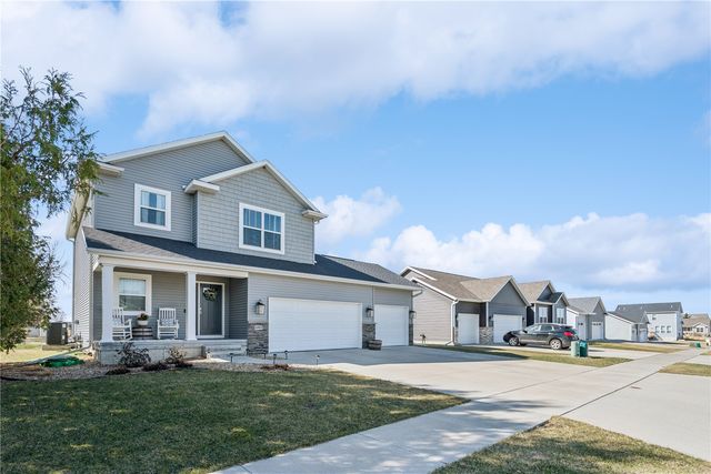 6903 Underwood Ave SW, Cedar Rapids, IA 52404